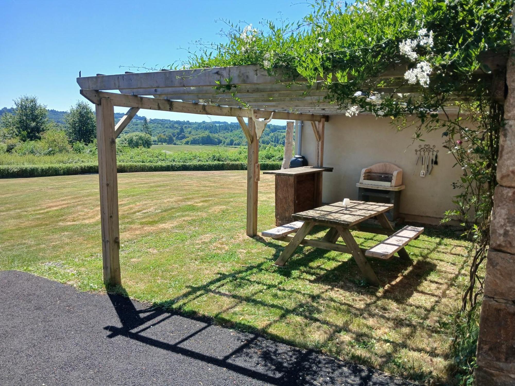 Reids Retreat Villa La Roche-l'Abeille Exterior photo
